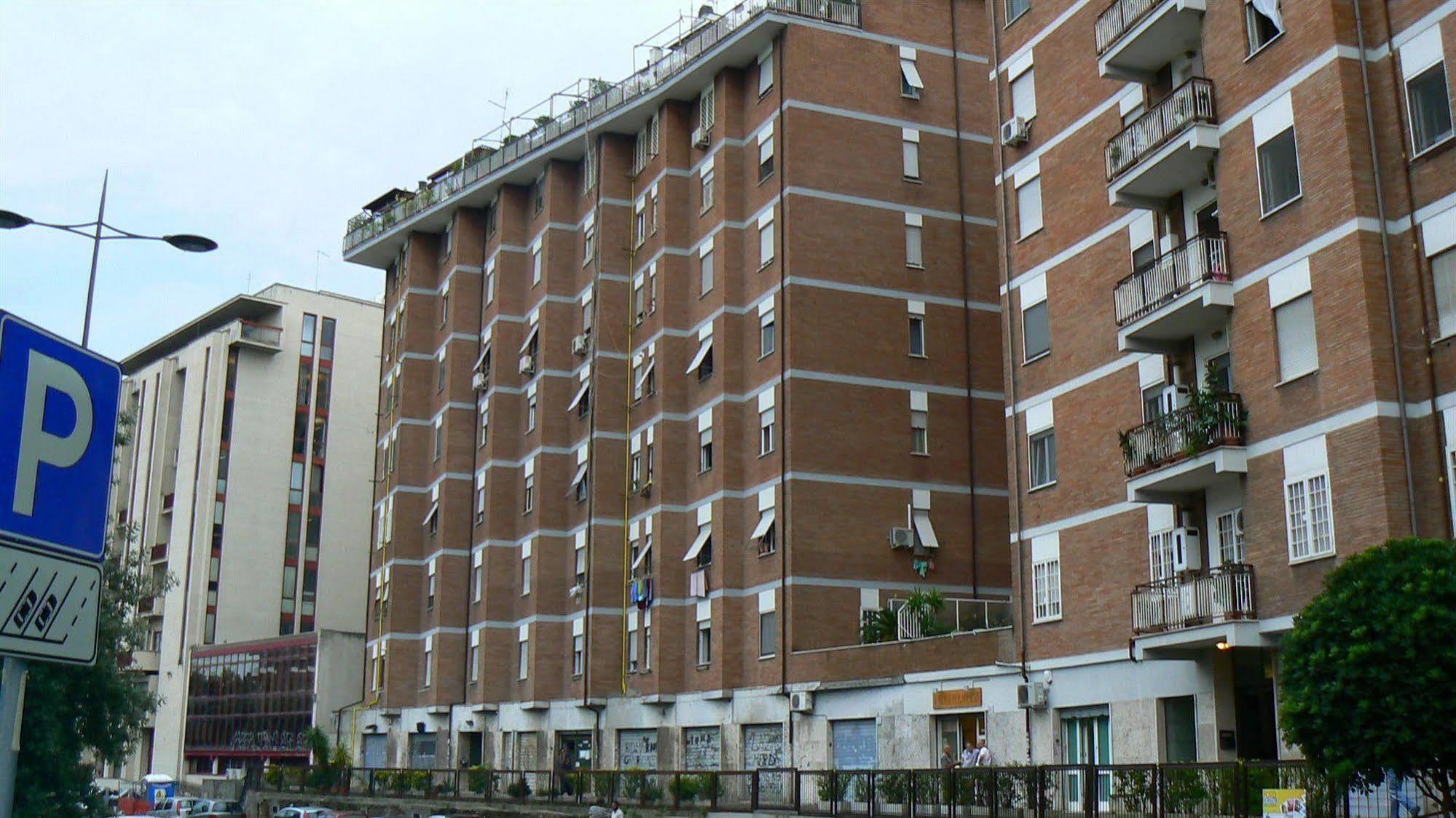 Tourist House Roma Lejlighedshotel Eksteriør billede